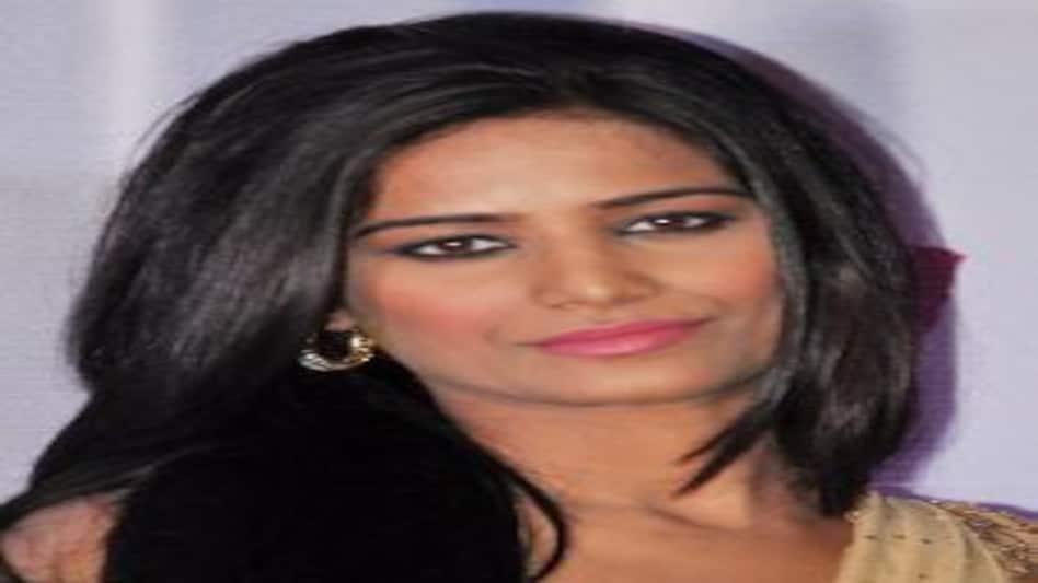 Poonam Pandey: अपनी पहली ही फिल्म में पूनम पांडे को क्यों करना पड़ा था 'कम्प्रोमाइज़'! Poonam Pandey: अपनी पहली ही फिल्म में पूनम पांडे को क्यों करना पड़ा था 'कम्प्रोमाइज़'!