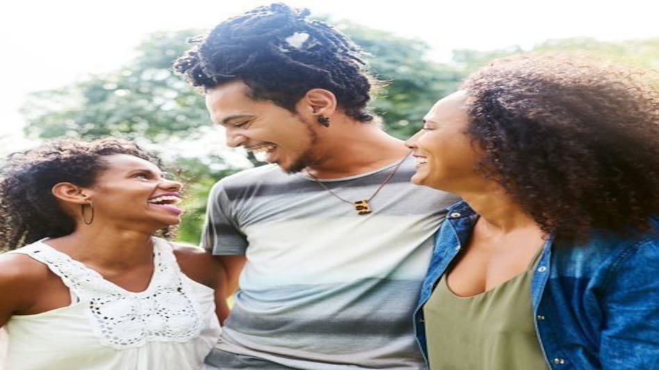 घर में पत्नी खुद ले आई अपनी सौतन! अब एक ही बिस्तर पर सोते हैं तीनों घर में पत्नी खुद ले आई अपनी सौतन! अब एक ही बिस्तर पर सोते हैं तीनों