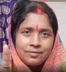 Bihar Crime News : महिला पंचायत मुखिया की हत्या कर पलंग के नीचे छुपे थे अपराधी ! Bihar Crime News : महिला पंचायत मुखिया की हत्या कर पलंग के नीचे छुपे थे अपराधी !