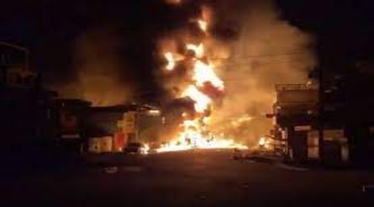 Punjab News : अमृतसर में पटाखा बनाते हुए विस्फोट, 14 साल के लड़के की मौत, दूसरा घायल CrimeTak