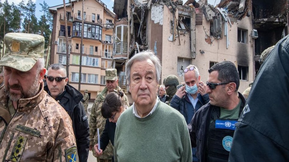 UN महासचिव यूक्रेन के शहरों का हाल देख हुए बेहाल, रेडक्रॉस की मदद को तैयार हो गया रूस UN महासचिव यूक्रेन के शहरों का हाल देख हुए बेहाल, रेडक्रॉस की मदद को तैयार हो गया रूस