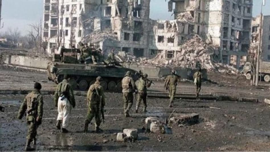 पुतिन की पलटन का सबसे बड़ा ऐलान, यूक्रेन की पोर्ट सिटी मारियूपोल पर रूसी सेना का क़ब्ज़ा पुतिन की पलटन का सबसे बड़ा ऐलान, यूक्रेन की पोर्ट सिटी मारियूपोल पर रूसी सेना का क़ब्ज़ा