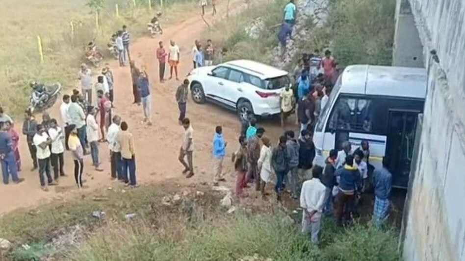 Disha Gangrape Encounter case : दिशा गैंगरेप-मर्डर के आरोपियों का एनकाउंटर फर्जी! Disha Gangrape Encounter case : दिशा गैंगरेप-मर्डर के आरोपियों का एनकाउंटर फर्जी!