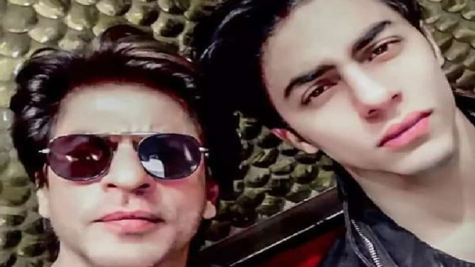 ARYAN KHAN UPDATE : ड्रग्स मामले में शाहरुख खान के बेटे आर्यन खान को बड़ी राहत ARYAN KHAN UPDATE : ड्रग्स मामले में शाहरुख खान के बेटे आर्यन खान को बड़ी राहत