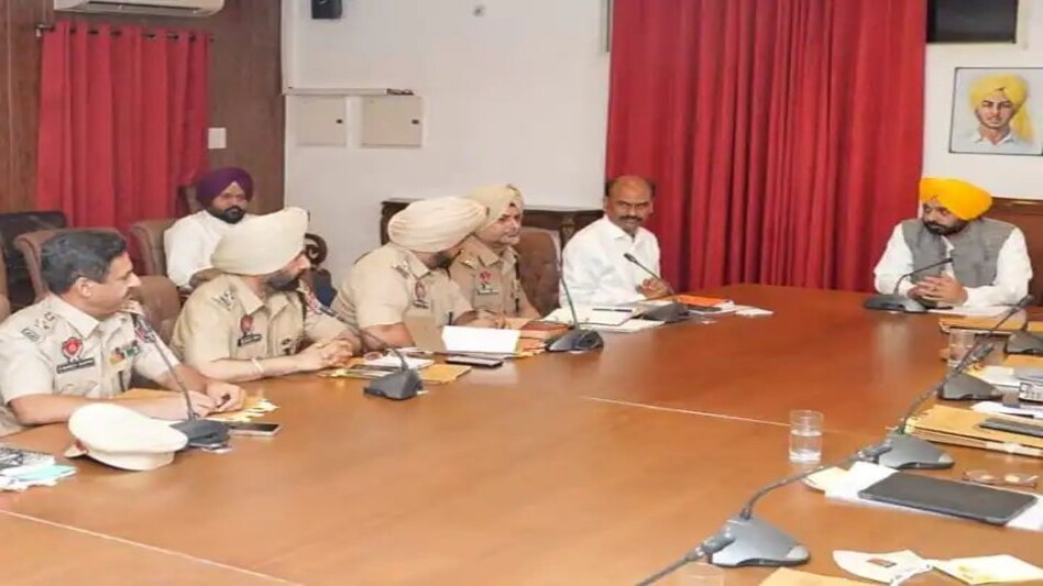 MOHALI BLAST : तो पूरी साजिश का पता चला ? मामले में हुई गिरफ्तारियां : सीएम भगवंत मान MOHALI BLAST : तो पूरी साजिश का पता चला ? मामले में हुई गिरफ्तारियां : सीएम भगवंत मान