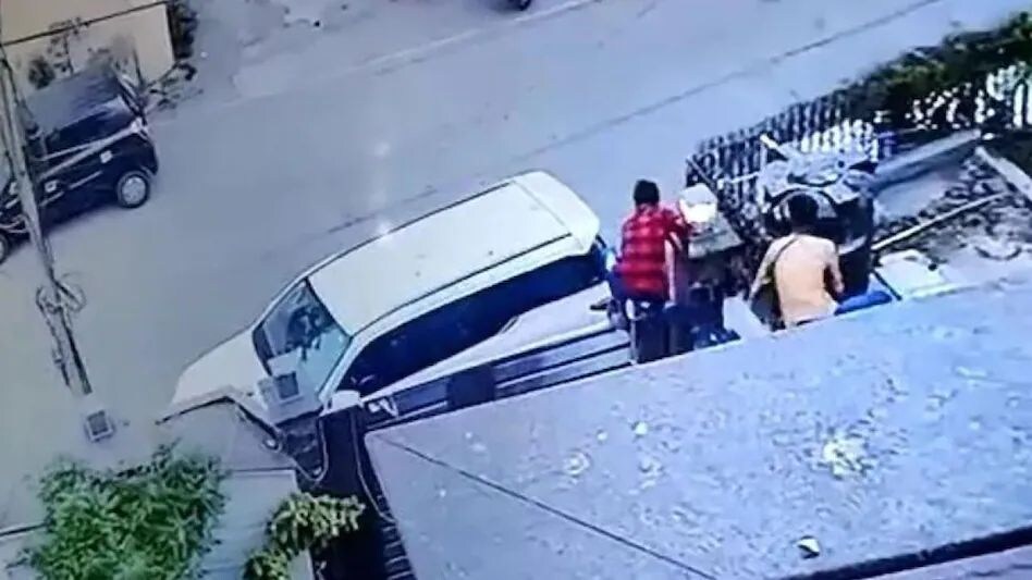 DELHI BUILDER MURDER CASE : तो इस तरह से पकड़ा गया आरोपी ! DELHI BUILDER MURDER CASE : तो इस तरह से पकड़ा गया आरोपी !