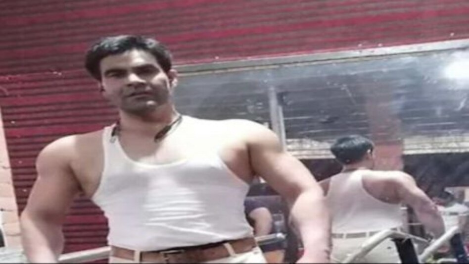 बुलंदशहर में भाई की हत्या का ऐसे लिया बदला, लाश के 31 टुकड़ों के बदले मारी 31 गोलियांं बुलंदशहर में भाई की हत्या का ऐसे लिया बदला, लाश के 31 टुकड़ों के बदले मारी 31 गोलियांं