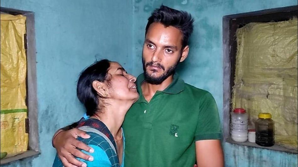 चंदौली: कन्हैया यादव की बेटी की मौत की गुत्थी उलझी ! चंदौली: कन्हैया यादव की बेटी की मौत की गुत्थी उलझी !