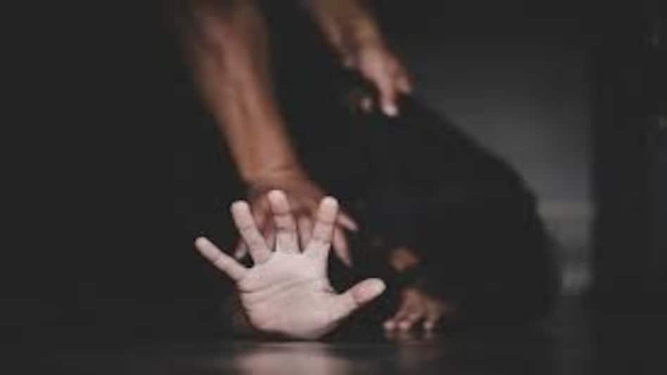 Delhi News : नाबालिग के साथ किया गैंग रेप! Delhi News : नाबालिग के साथ किया गैंग रेप!