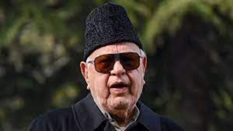 Jammu and Kashmir : 'सब मारे जाएंगे' बोले फारुख अब्दुल्ला Jammu and Kashmir : 'सब मारे जाएंगे' बोले फारुख अब्दुल्ला