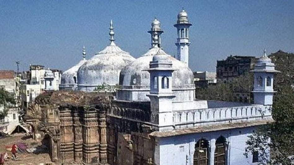 GYANVAPI DISPUTE : जहां मुसलमान धोते थे हाथ-पैर, उसके नीचे से मिला शिवलिंग! GYANVAPI DISPUTE : जहां मुसलमान धोते थे हाथ-पैर, उसके नीचे से मिला शिवलिंग!