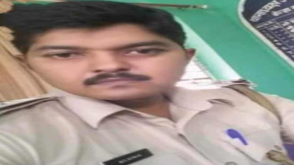 Bihar News : 13 साल में ये दारोगा बन गया करोड़पति, 8 करोड़ 73 लाख से ज्यादा का मालिक Bihar News : 13 साल में ये दारोगा बन गया करोड़पति, 8 करोड़ 73 लाख से ज्यादा का मालिक