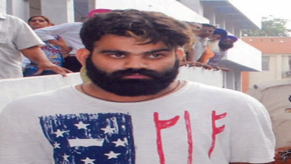 Sidhu Moosewala Murder : गैंगस्टर जग्गू भगवानपुरिया की मां ने कहा - जग्गू को थूक चटाया, उसके शरीर पर पेशाब किया Sidhu Moosewala Murder : गैंगस्टर जग्गू भगवानपुरिया की मां ने कहा - जग्गू को थूक चटाया, उसके शरीर प...