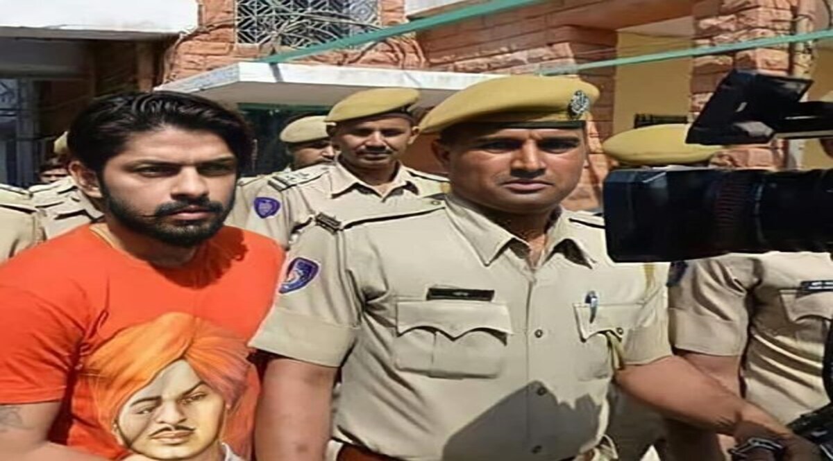 Lawrence Bishnoi : गैंग्स्टर लॉरेंस बिश्नोई की पुलिस रिमांड बढ़ाने को सुप्रीम कोर्ट में चुनौती CrimeTak