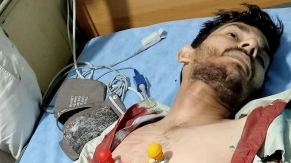 हत्या का CCTV : कश्मीर में आतंकियों ने बैंक मैनेजर की हत्या की हत्या का CCTV : कश्मीर में आतंकियों ने बैंक मैनेजर की हत्या की