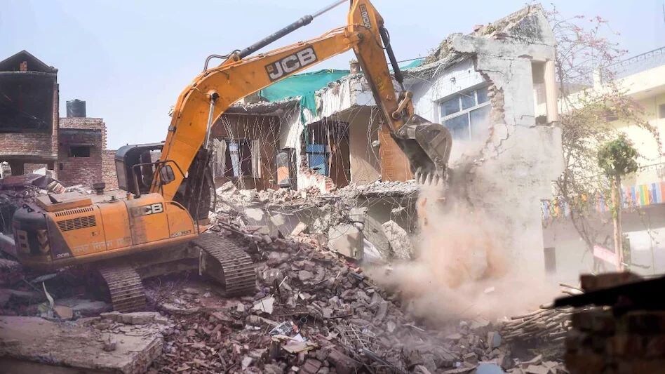 BULLDOZER UPDATE : बुलडोजर एक्शन पर फिलहाल रोक नहीं! BULLDOZER UPDATE : बुलडोजर एक्शन पर फिलहाल रोक नहीं!