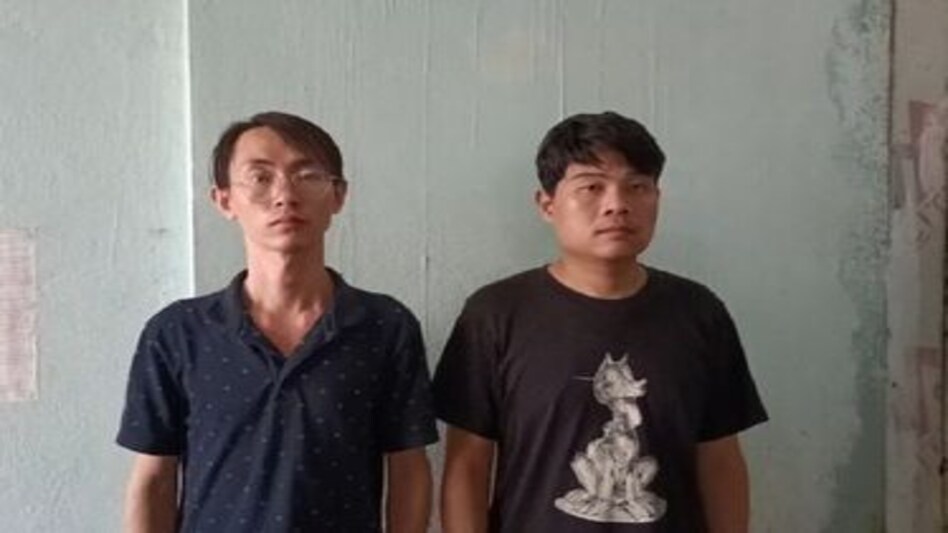 India China Border Dispute: नेपाल सीमा पर पकड़ी चीन की चाल, भारत में घुसने की कोशिश में दो चीनी नागरिक गिरफ़्तार India China Border Dispute: नेपाल सीमा पर पकड़ी चीन की चाल, भारत में घुसने की कोशिश में दो चीनी नाग...