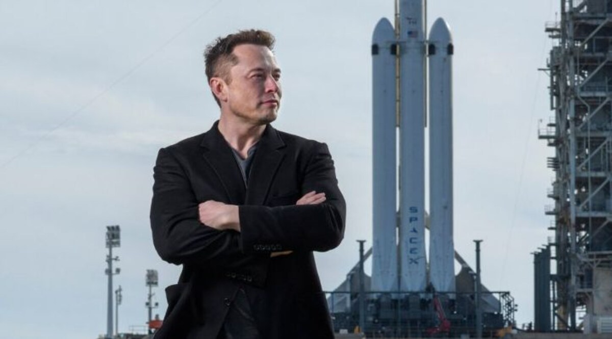 Elon Musk: दुनिया के सबसे अमीर आदमी ने फ्लाइट अटेंडेंट के साथ की थी ये गंदी हरकत CrimeTak