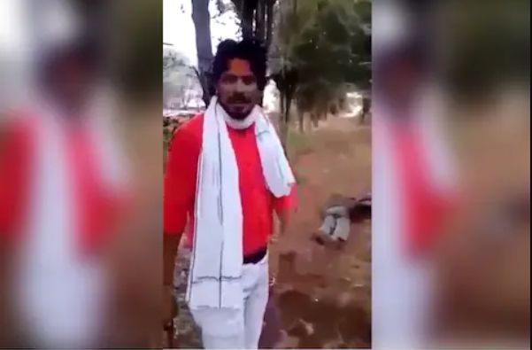 'लव जिहाद' के नाम पर युवक को जिंदा जलाने वाला शंभूलाल रेगर, क्या है अफराजुल शेख हत्या मामला? 'लव जिहाद' के नाम पर युवक को जिंदा जलाने वाला शंभूलाल रेगर, क्या है अफराजुल शेख हत्या मामला?