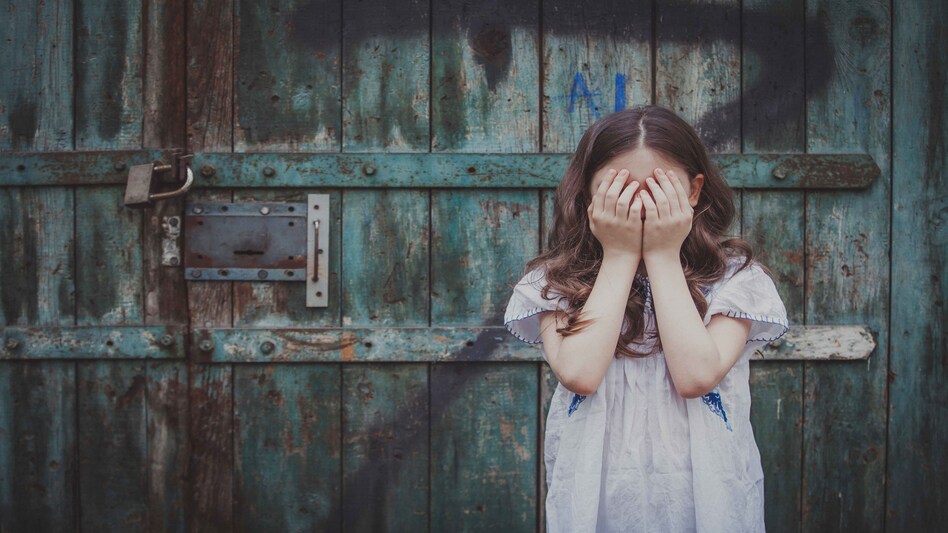 Delhi crime news : दिल्ली में बाल तस्करी के गिरोह का भंडाफोड़, 8 गिरफ्तार Delhi crime news : दिल्ली में बाल तस्करी के गिरोह का भंडाफोड़, 8 गिरफ्तार