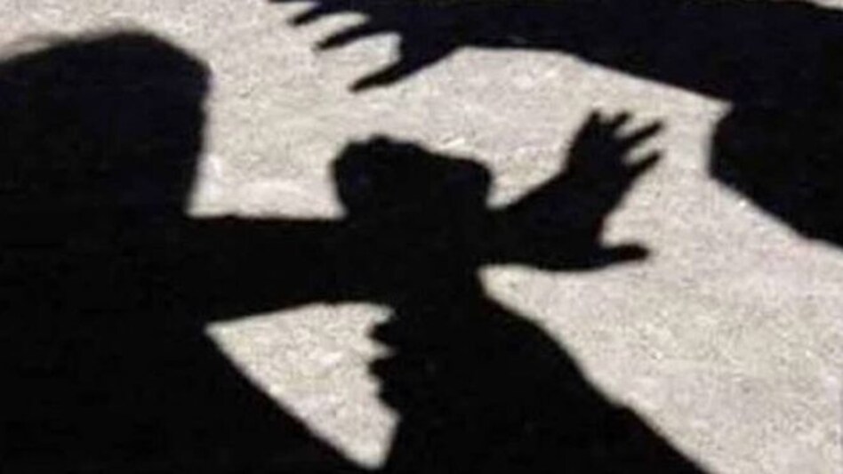 Gun Point Kidnapping: लड़की की ना बर्दाश्त नहीं हुई तो गन प्वाइंट पर कर लिया किडनैप Gun Point Kidnapping: लड़की की ना बर्दाश्त नहीं हुई तो गन प्वाइंट पर कर लिया किडनैप