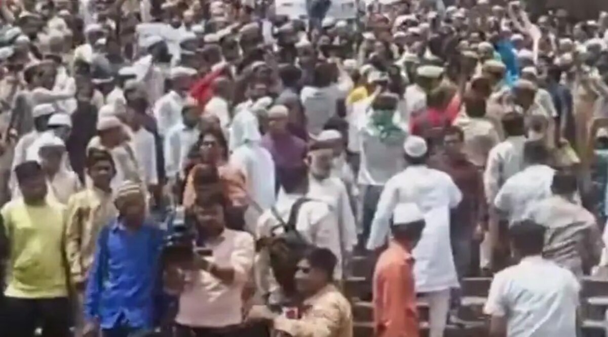 दिल्ली के जामा मस्जिद से कोलकाता, लखनऊ तक प्रोटेस्ट, नूपुर शर्मा-नवीन जिंदल की गिरफ्तारी की मांग CrimeTak