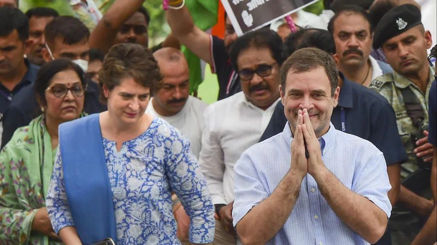 ED Rahul Gandhi : ईडी ने चौथे दिन 12 घंटे की पूछताछ के बाद राहुल गांधी को छोड़ा; आज फिर पूछताछ ED Rahul Gandhi : ईडी ने चौथे दिन 12 घंटे की पूछताछ के बाद राहुल गांधी को छोड़ा; आज फिर पूछताछ