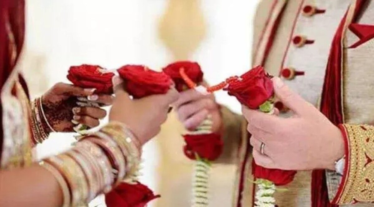 Ajab-Gajab : 4 साल में एक युवक ने खुद को इंजीनियर बता 13 महिलाओं से रचाई शादी, ऐसे पकड़ में आया CrimeTak