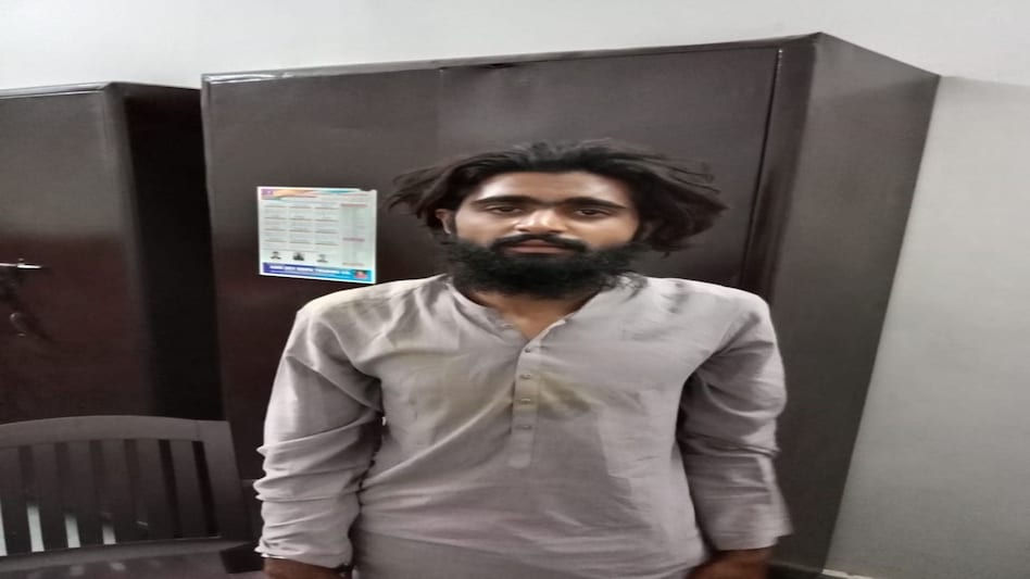 Rajasthan News: श्रीगंगानगर में BSF ने बॉर्डर पर दबोचा पाकिस्तानी घुसपैठिया Rajasthan News: श्रीगंगानगर में BSF ने बॉर्डर पर दबोचा पाकिस्तानी घुसपैठिया