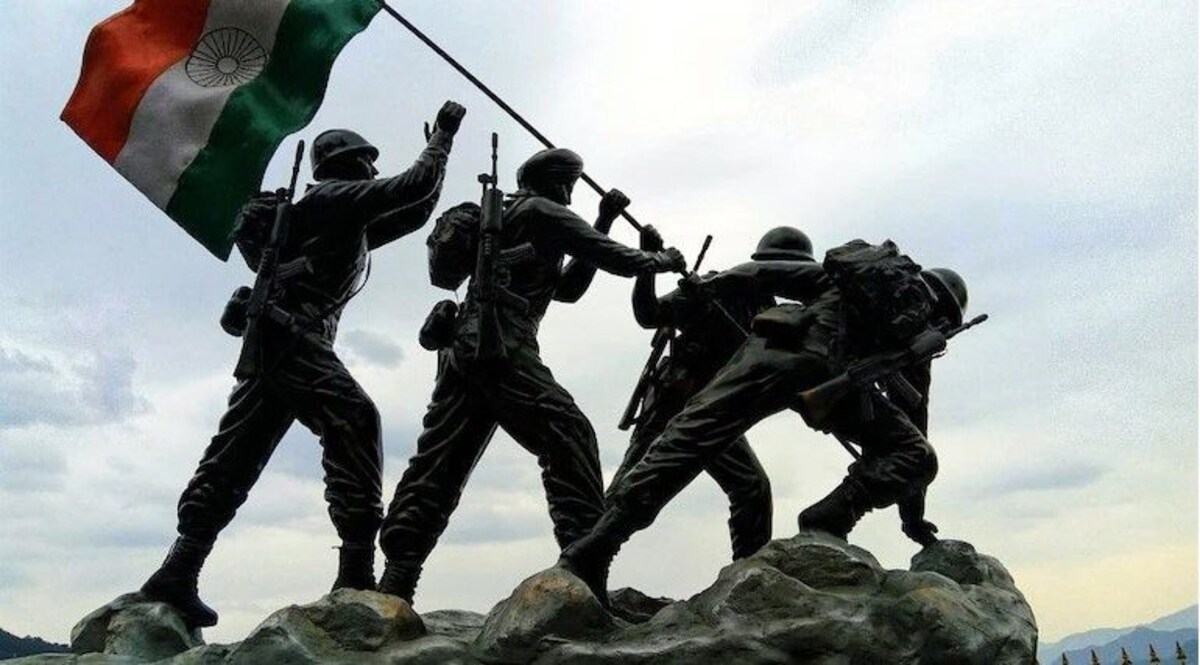 Kargil Vijay Diwas 2022 : दुश्मन 50 गज की दूरी पर थे पर हम 1 इंच पीछे नहीं हटे, विजय दिवस की कहानी CrimeTak