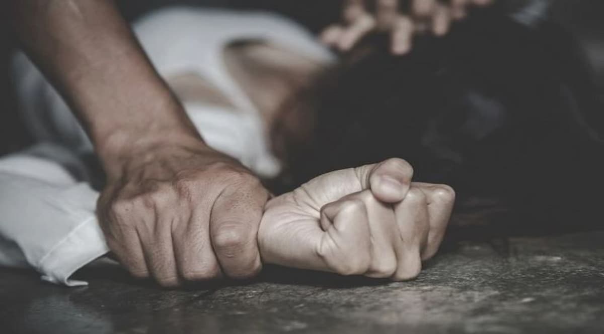 Rape News : सगे जीजा ने 5 साल की साली का हाथ पैर बांध कर किया रेप, गर्म लोहे से दागा CrimeTak