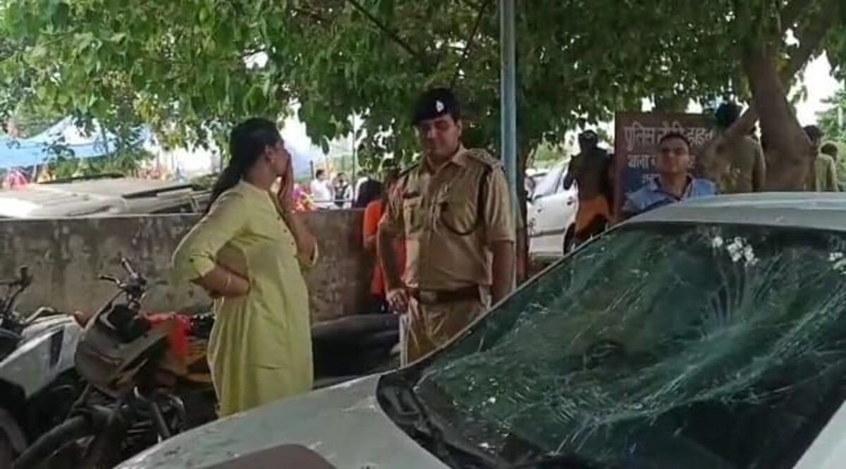 मेरठ: कांवड़ पर थूकने के बाद बवाल, कांवड़ियों ने हाइवे को किया जाम CrimeTak