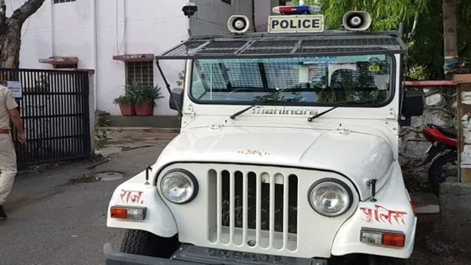 19 साल की बेटी ने प्रेमी को दी अपने पिता की सुपारी, हत्या की ये वजह जानकर हैरान हुई पुलिस 19 साल की बेटी ने प्रेमी को दी अपने पिता की सुपारी, हत्या की ये वजह जानकर हैरान हुई पुलिस