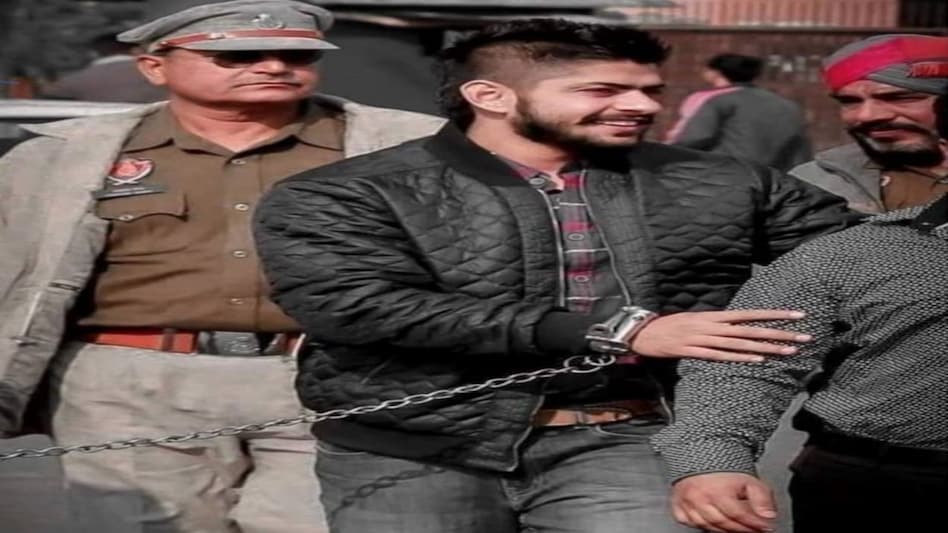 300 कार चुराने वाला शातिर बक्करवाल पकड़ा गया, लॉरेंस के शूटरों को देता था चोरी की कार 300 कार चुराने वाला शातिर बक्करवाल पकड़ा गया, लॉरेंस के शूटरों को देता था चोरी की कार