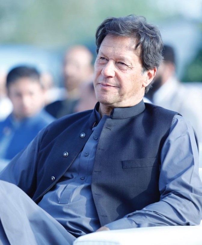 Pakistan : सेना की आलोचना करने वाले पाकिस्तान के पत्रकार पर हमला CrimeTak