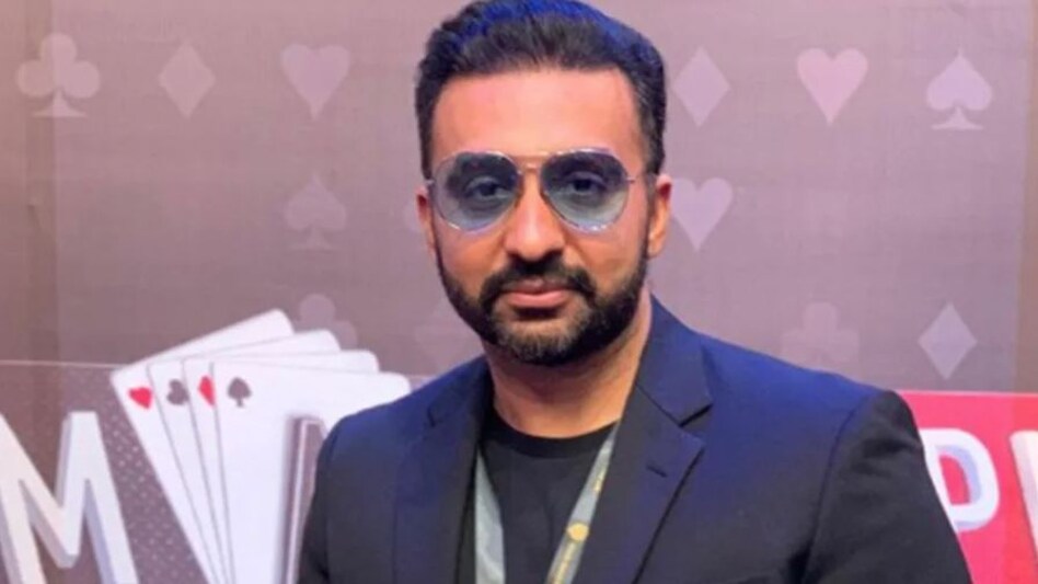 पोर्न फिल्मों के चक्कर में जेल जाने वाले राज कुंद्रा अब दिखेंगे नए अवतार में, ऐसे हुआ गुपचुप काम पोर्न फिल्मों के चक्कर में जेल जाने वाले राज कुंद्रा अब दिखेंगे नए अवतार में, ऐसे हुआ गुपचुप काम