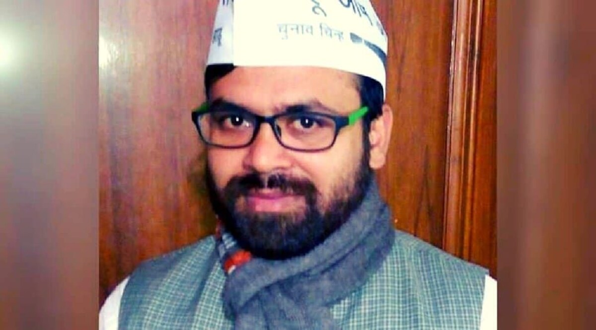 Delhi News : आप विधायक अखिलेश त्रिपाठी ने दो व्यक्तियों पर किया हमला CrimeTak