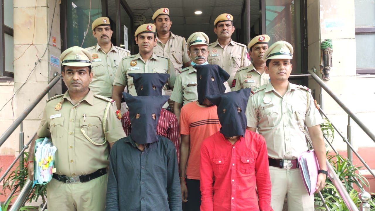 Delhi Crime: मालवीय नगर हत्याकांड में 4 आरोपी गिरफ्तार, CCTV में कैद हुई थी वारदात CrimeTak