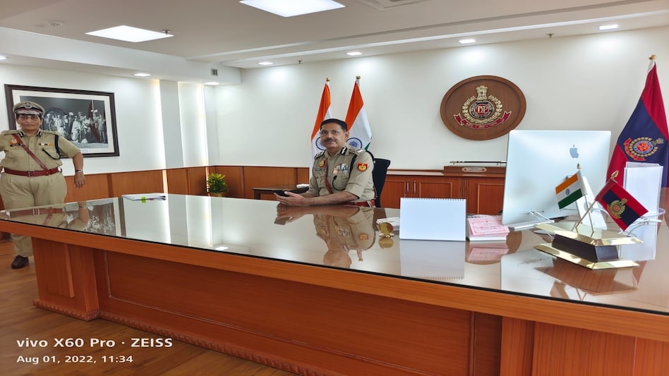 IPS Sanjay Arora New CP of Delhi: संजय अरोड़ा ने सीपी पद का कार्यभार संभाला IPS Sanjay Arora New CP of Delhi: संजय अरोड़ा ने सीपी पद का कार्यभार संभाला