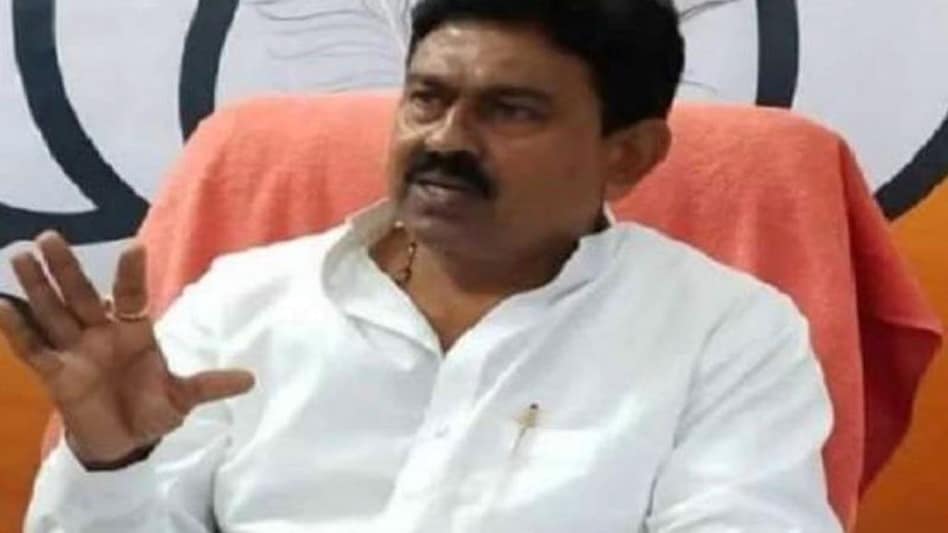 देखें वीडियो - Ajay kumar Mishra Statement: 'राकेश टिकैत दो कौड़ी का आदमी, मैं ऐसे लोगों का जवाब भी नहीं देता' देखें वीडियो - Ajay kumar Mishra Statement: 'राकेश टिकैत दो कौड़ी का आदमी, मैं ऐसे लोगों का जवाब भी...