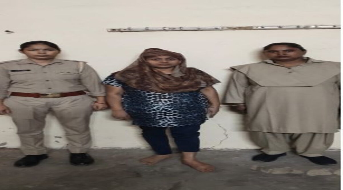 ब्यॉयफ्रेंड ने कहा तू तो चालू है, इतना सुनकर प्रेमिका ने जो किया उसे सुनकर पुलिस भी दंग रह गई CrimeTak