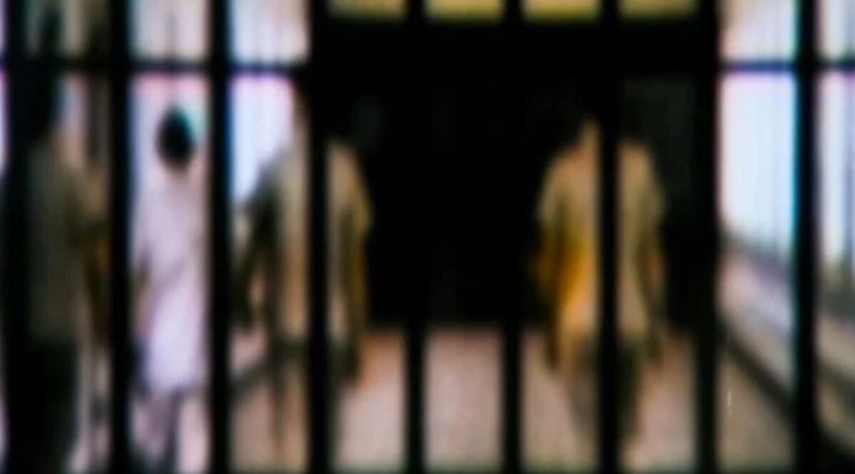 Gujarat News: गुजरात के बिलकिस बानो गैंगरेप और 7 हत्याओं के दोषी कैसे हुए जेल से आज़ाद? CrimeTak