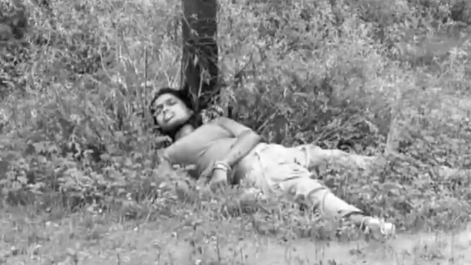 Chhattisgarh Crime: सारंगढ़ में खंभे से बंधी युवती की लाश मिलने सनसनी Chhattisgarh Crime: सारंगढ़ में खंभे से बंधी युवती की लाश मिलने सनसनी