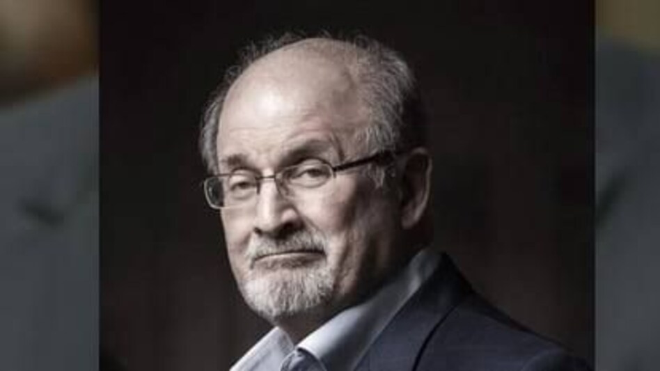 सलमान रुश्दी वेंटिलेटर पर, एक आंख खोने की आशंका, चाकू घोंपने से लीवर क्षतिग्रस्त सलमान रुश्दी वेंटिलेटर पर, एक आंख खोने की आशंका, चाकू घोंपने से लीवर क्षतिग्रस्त