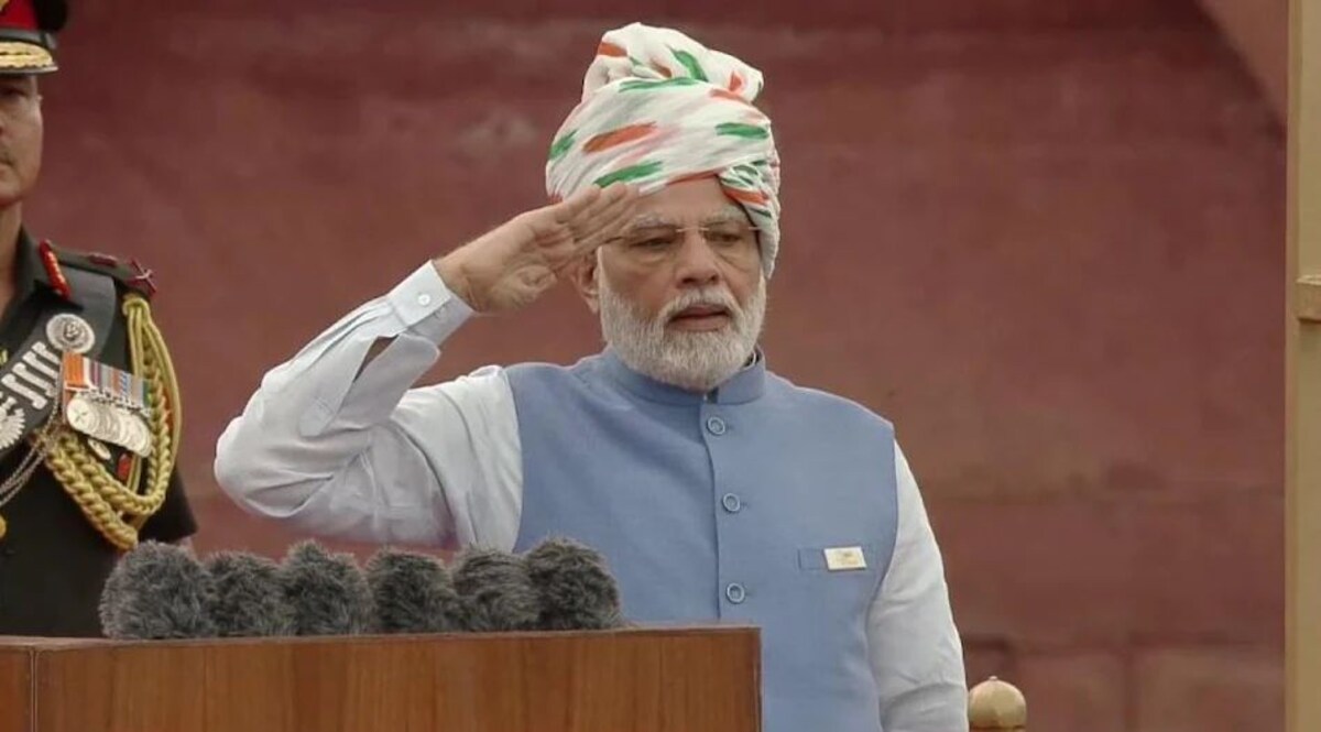 Independence Day 2022: गांधी, बोस, अंबेडकर और सावरकर समेत इन वीर सपूतों को किया याद CrimeTak