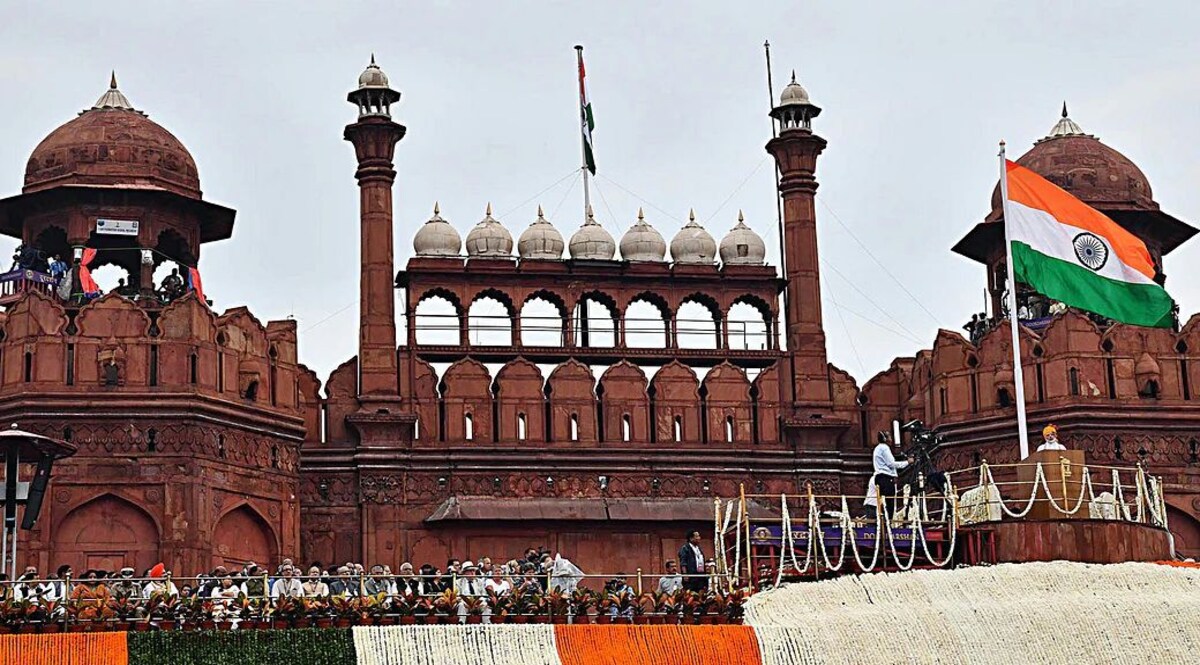 IB Alert to Delhi Police: आतंकी बना सकते हैं दिल्ली को निशाना! CrimeTak