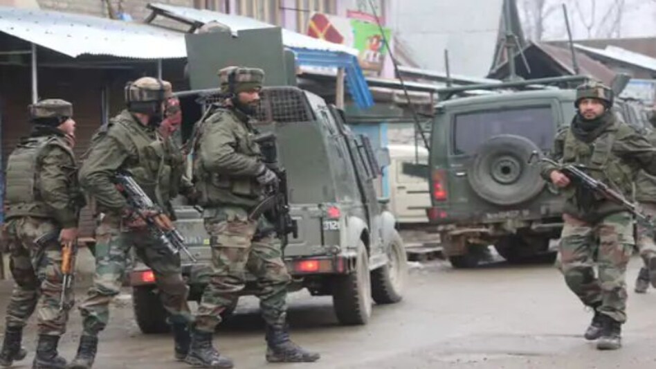 Jammu and Kashmir: कश्मीर से धारा 370 हटने के तीन साल बाद आंतकी घटनाओं में कमी Jammu and Kashmir: कश्मीर से धारा 370 हटने के तीन साल बाद आंतकी घटनाओं में कमी