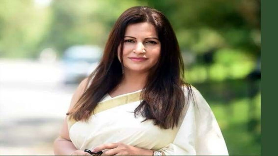 Sonali Phogat: फार्महाउस से CCTV और लैपटॉप गायब करने वाला कंप्यूटर ऑपरेटर शिवम अरेस्ट Sonali Phogat: फार्महाउस से CCTV और लैपटॉप गायब करने वाला कंप्यूटर ऑपरेटर शिवम अरेस्ट