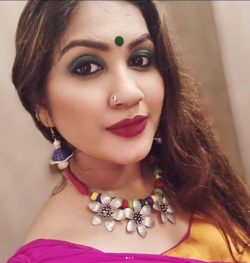 Singer Vaishali Murder : 8 महीने की प्रेग्नेंट दोस्त ने इस वजह से 8 लाख की सुपारी दे कराया क़त्ल Singer Vaishali Murder : 8 महीने की प्रेग्नेंट दोस्त ने इस वजह से 8 लाख की सुपारी दे कराया क़त्ल