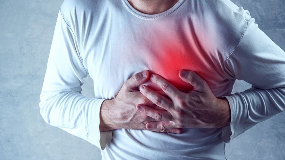 MP News: बास्केटबॉल खेलते वक्त 26 साल के खिलाड़ी की मौत, हार्ट अटैक की आशंका MP News: बास्केटबॉल खेलते वक्त 26 साल के खिलाड़ी की मौत, हार्ट अटैक की आशंका